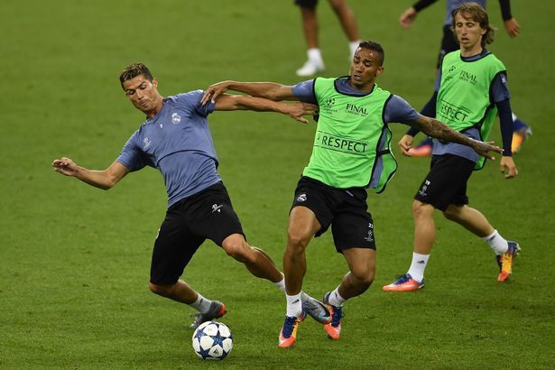 Ronaldo e Danilo são amigos desde a época em que estiveram juntos no Real Madrid