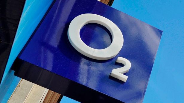 O2 har netværksproblemer, der betyder, at briterne ikke kan få adgang til 2G-, 3G- eller 4G -tjenester