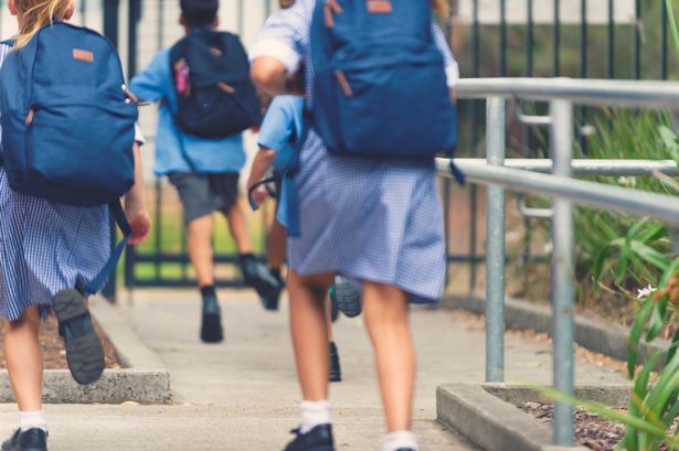 Tento september nadobúda účinnosť zákon obmedzujúci náklady na školské uniformy