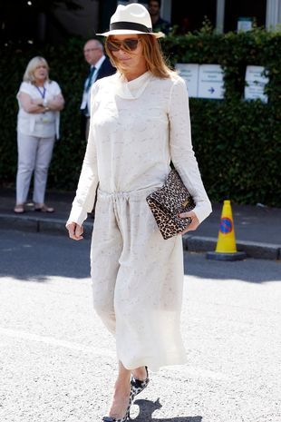 Stella McCartneyová videla príchod na Wimbledon 10. júla 2015 v Londýne v Anglicku