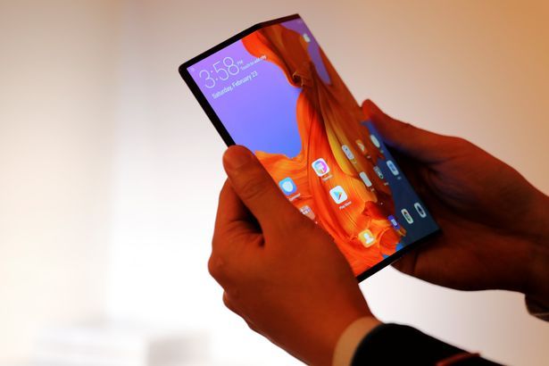 Хуавеи одлаже лансирање склопивог телефона Мате Кс након дебакла компаније Самсунг