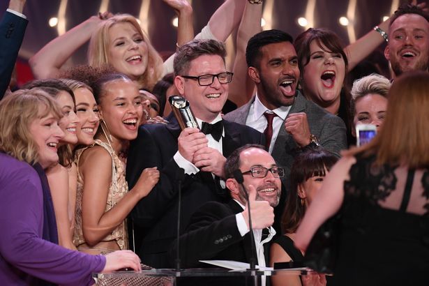 Svelati i vincitori dei British Soap Awards 2019 - elenco completo mentre Hollyoaks vince come miglior sapone